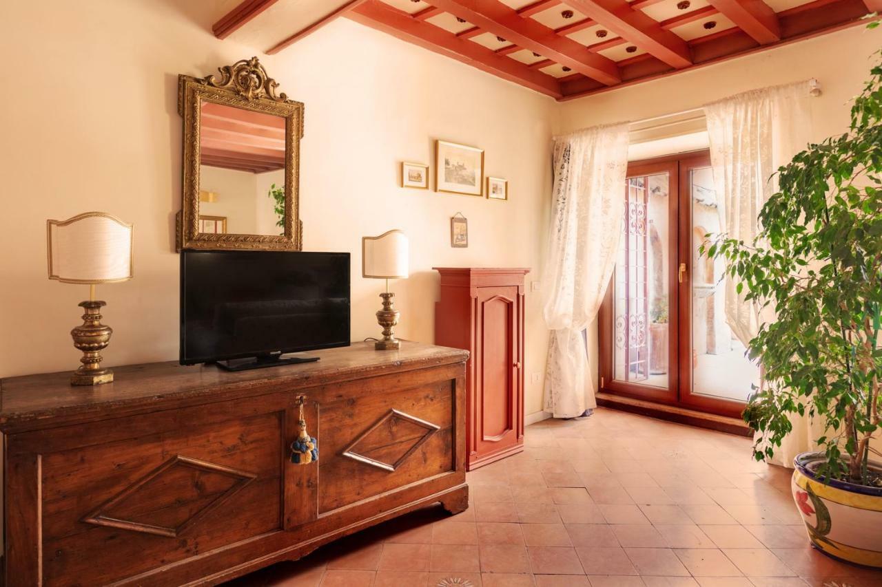Principessa Trevi Apartment *